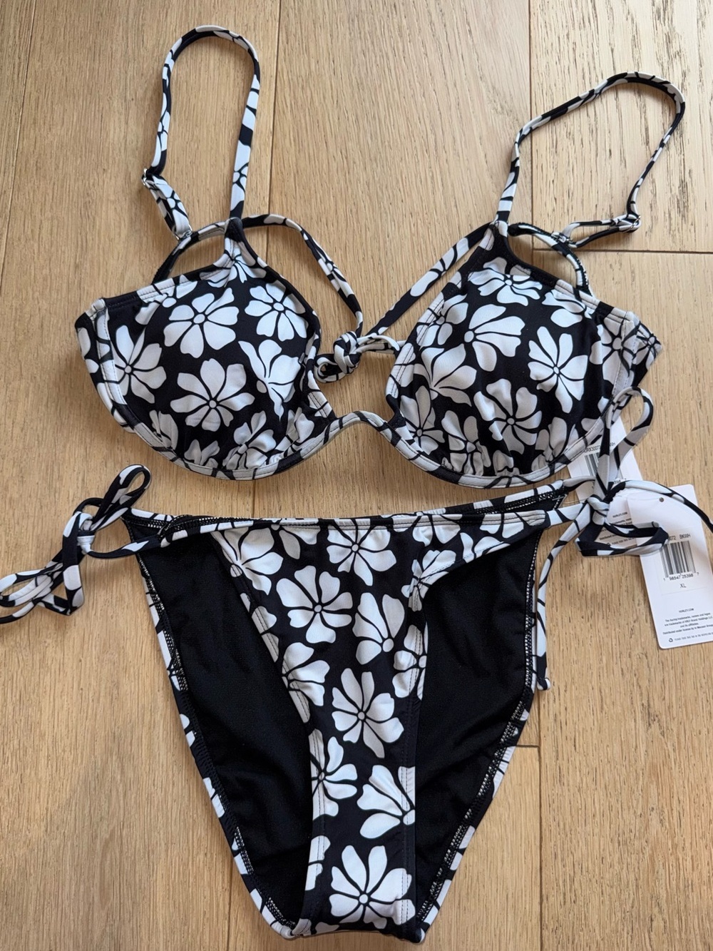 Hurley XL Underwire Bikini Set BNWT Black White Floral Surf Swim